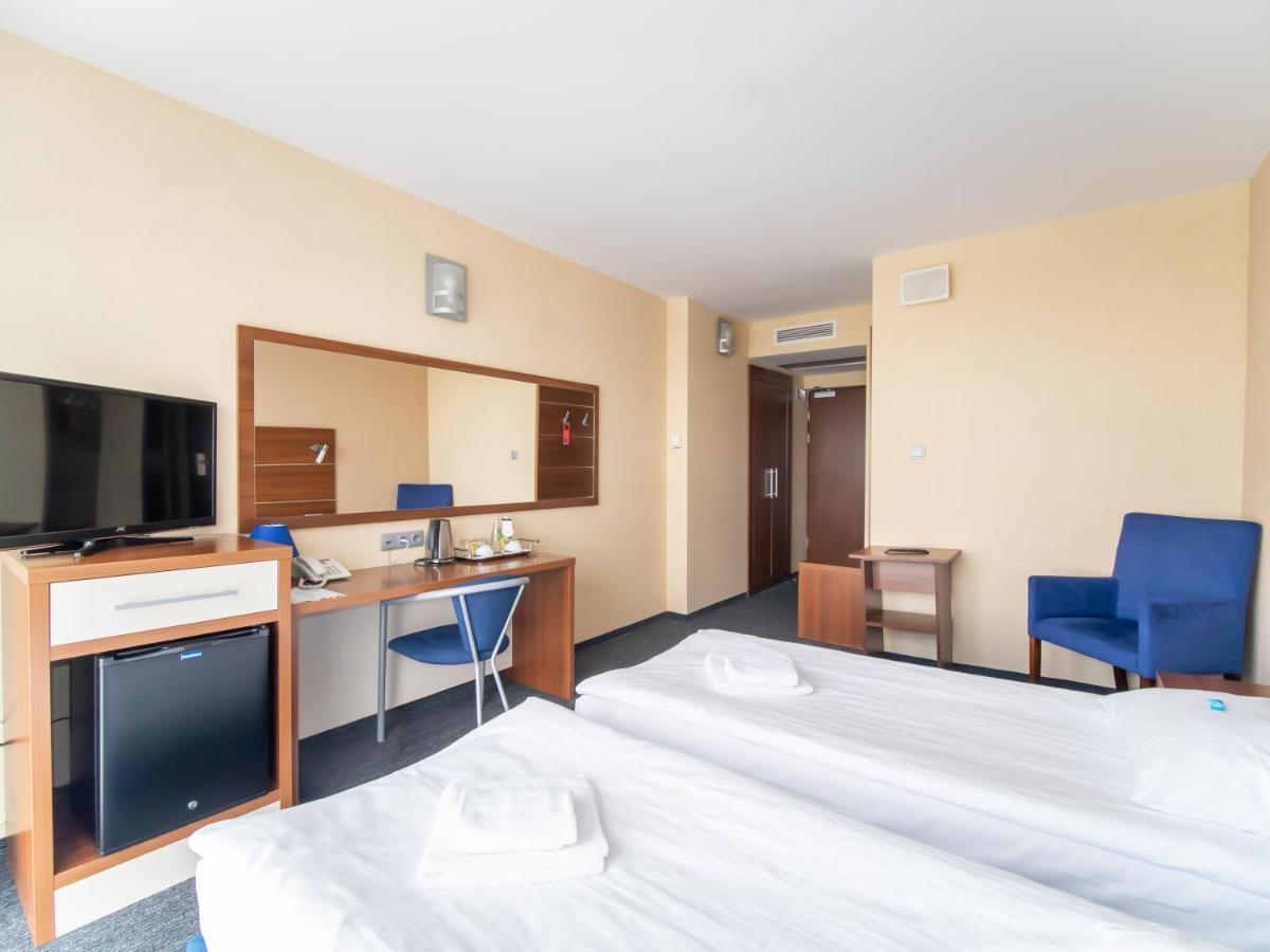Hotel ตือคือ ภายนอก รูปภาพ